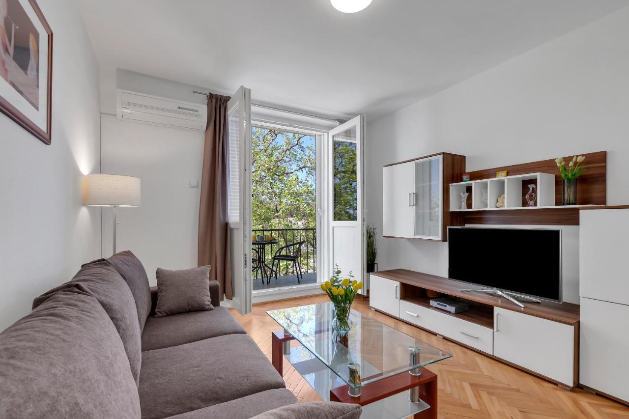 Apartment Riva Makarska Bagian luar foto