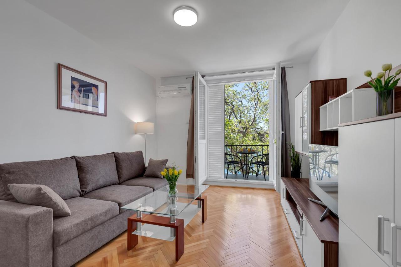 Apartment Riva Makarska Bagian luar foto